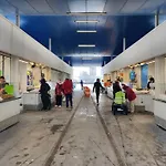 公寓 Large 800m From The 90 Square Meters