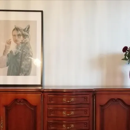 Apartment Large 800m From The 90 Square Meters