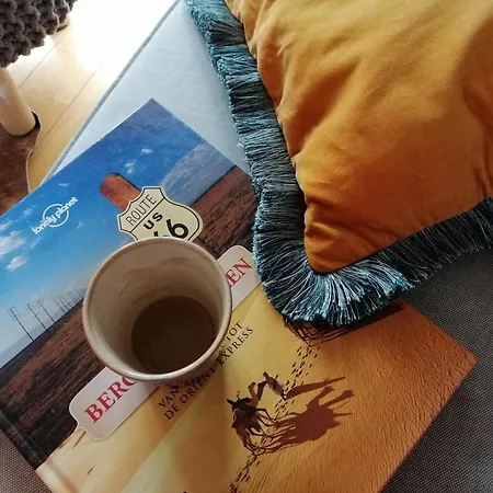 公寓 Large 800m From The 90 Square Meters *