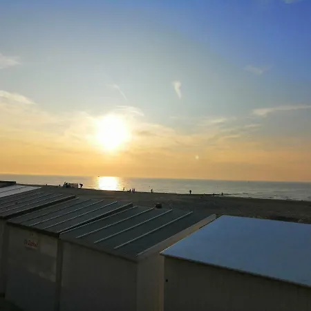 Large 800m From The 90 Square Meters * Οστένδη