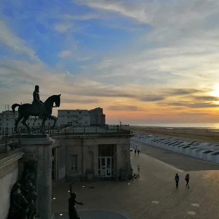 Large 800m From The 90 Square Meters * Οστένδη